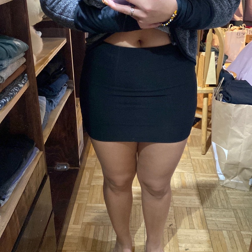 Guess mini skirt size xs.